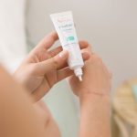 ژل ترمیم کننده جای زخم و بخیه سیکالفیت پلاس اون_avene cicalfate gel cicatrices