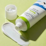 ضد آفتاب فیزیکی مرطوب‌کننده و تسکین‌دهنده راندلب_ Round Lab Birch Juice Moisturizing Mild-Up Sunscreen - Image 4