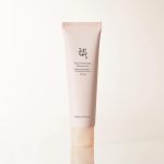 کرم مرطوب کننده جوانساز و سفت کننده بیوتی آف جوسان جینسینگ و رتینال_Beauty of Joseon Revive Firming Moisturizer: Ginseng + Retinal